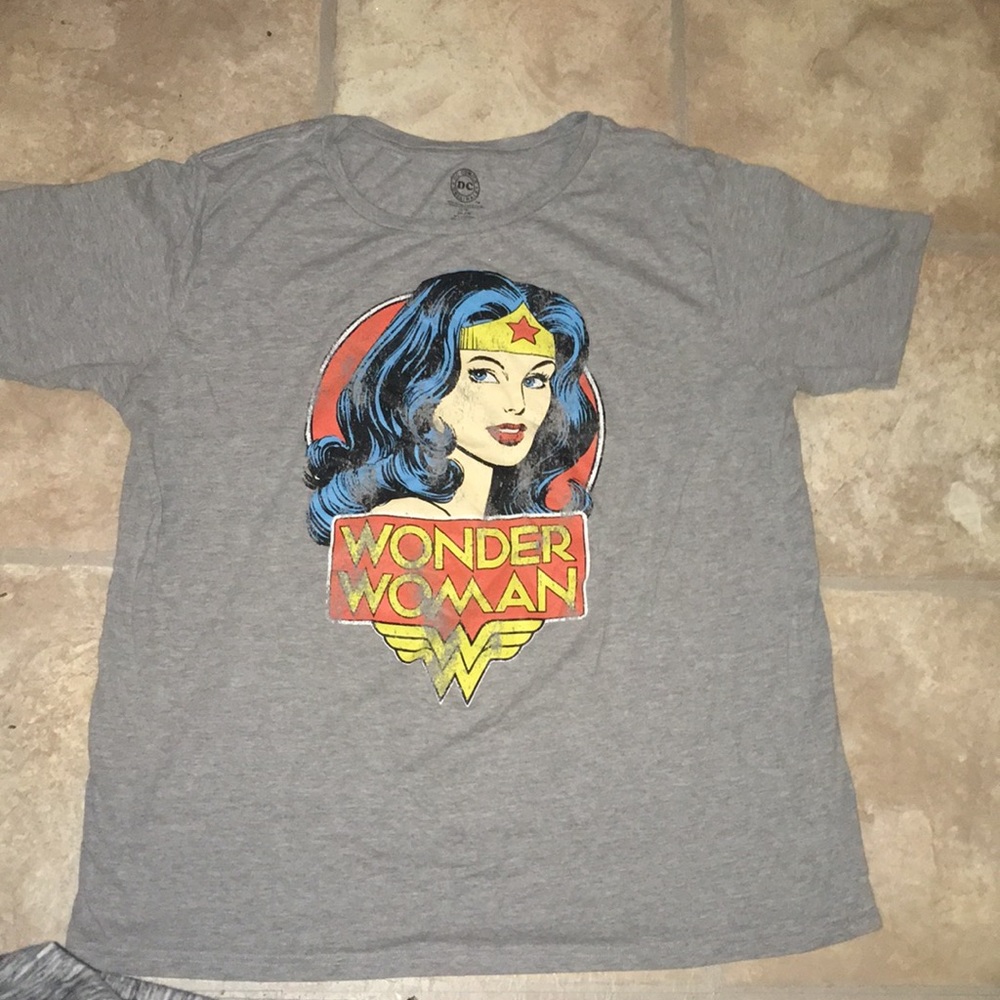 Wonder Woman t shirt